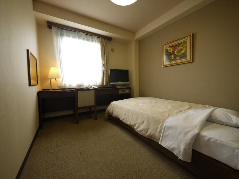Hotel Route-Inn Nagano Bekkan Buitenkant foto